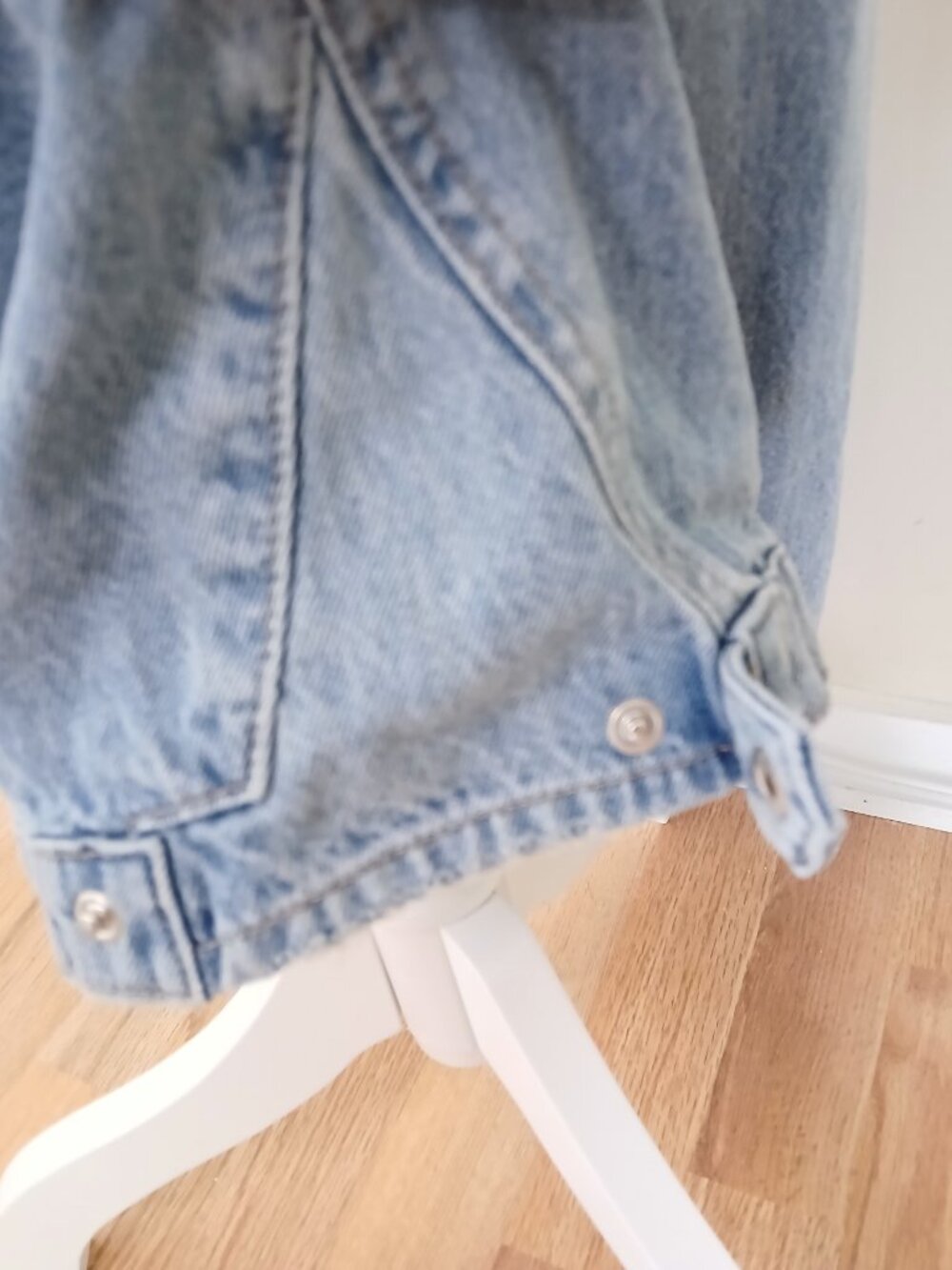 Aritzia Denim Forum The 90's Jumpsuit Size XS - Picture 7 of 9